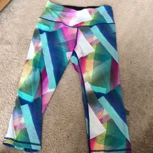 NEVER WORN-Multi colored crop leggings